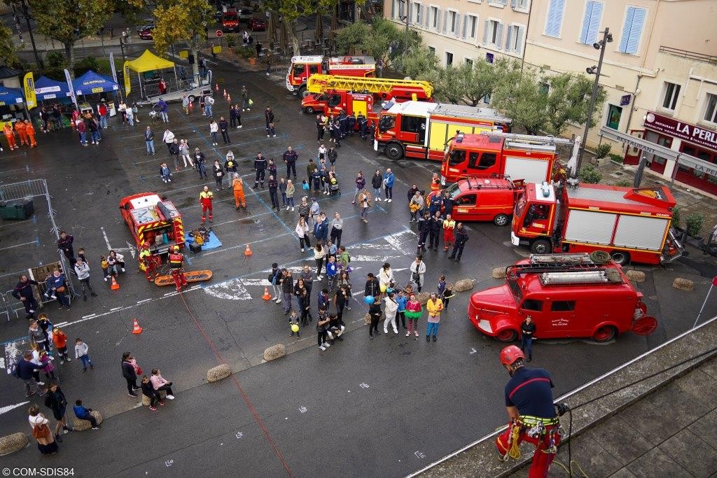 Les Jeunes Sapeurs-Pompiers en Vaucluse - SDIS84